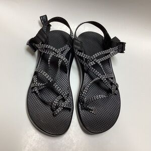 Chaco ZX/2 Classic Women’s Size 10 Double Strap Toe Loop Grey and Black Sandal